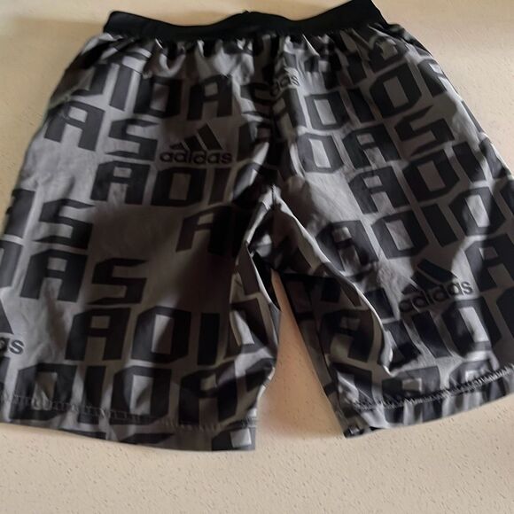 Adidas All Over Print Shorts Men’s Small 9 inseam - Picture 4 of 8
